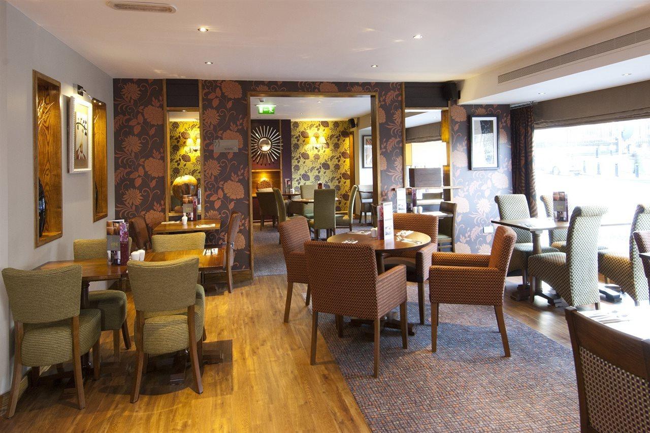 Premier Inn Bradford Central Экстерьер фото